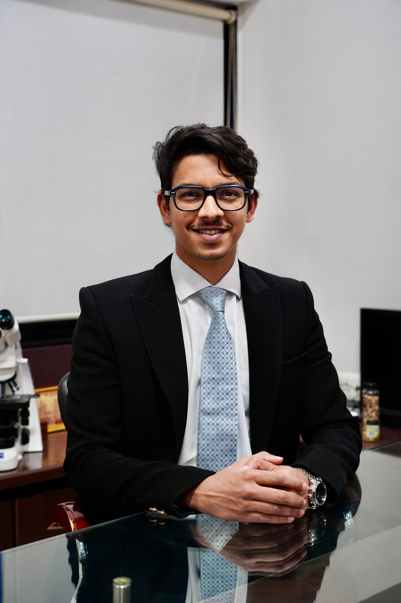 Dr. Vedant Jain - Gynecologist & IVF Consultant in Indore